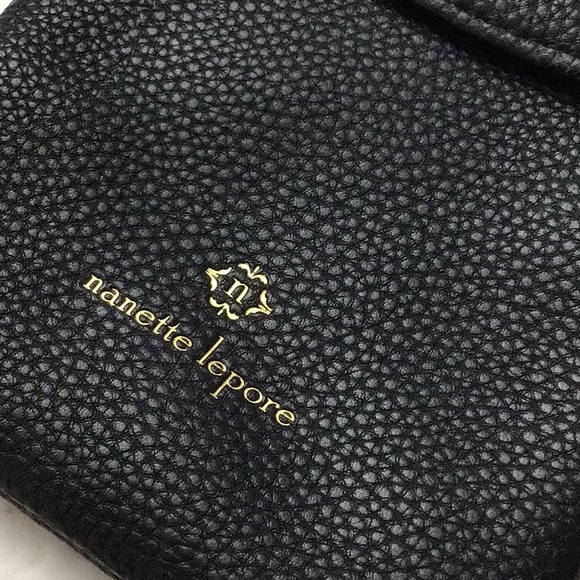 Nanette Lepore Black Pebble Faux Leather phone wallet crossbody bag - Picture 2 of 10